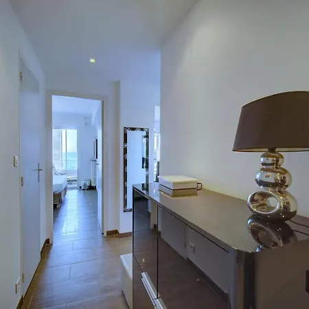 Immogroom - Sea View Terrace - Air Conditioning - Parking - Wifi Apartment Cannes