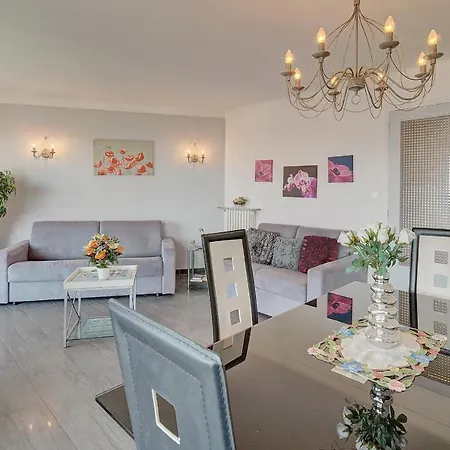 Immogroom - Sea View Terrace - Air Conditioning - Parking - Wifi Apartment